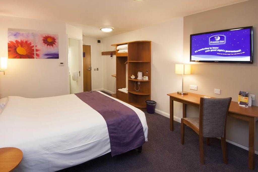 Premier Inn Newcastle Team Valley Gateshead Dış mekan fotoğraf