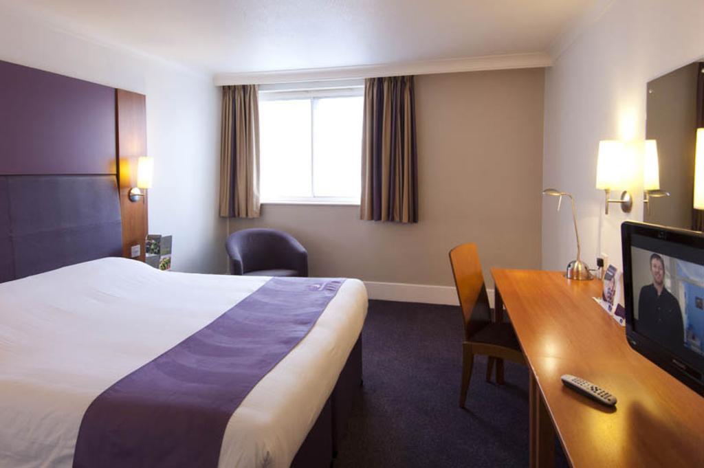 Premier Inn Newcastle Team Valley Gateshead Dış mekan fotoğraf